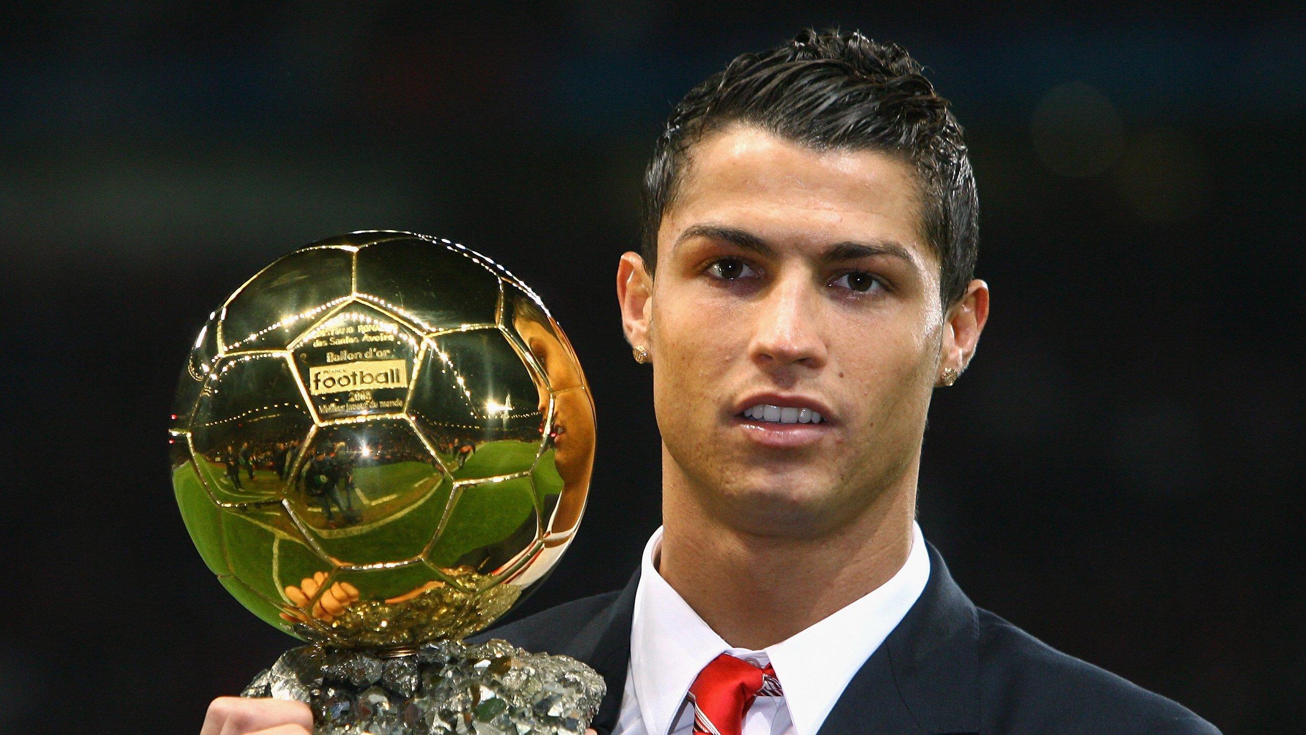 梅西第65分钟伤退含泪离场,助迈阿密国际夺北美联赛杯成就生涯第45冠